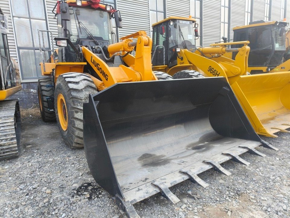 Heavy-Duty Wheel Loader best
