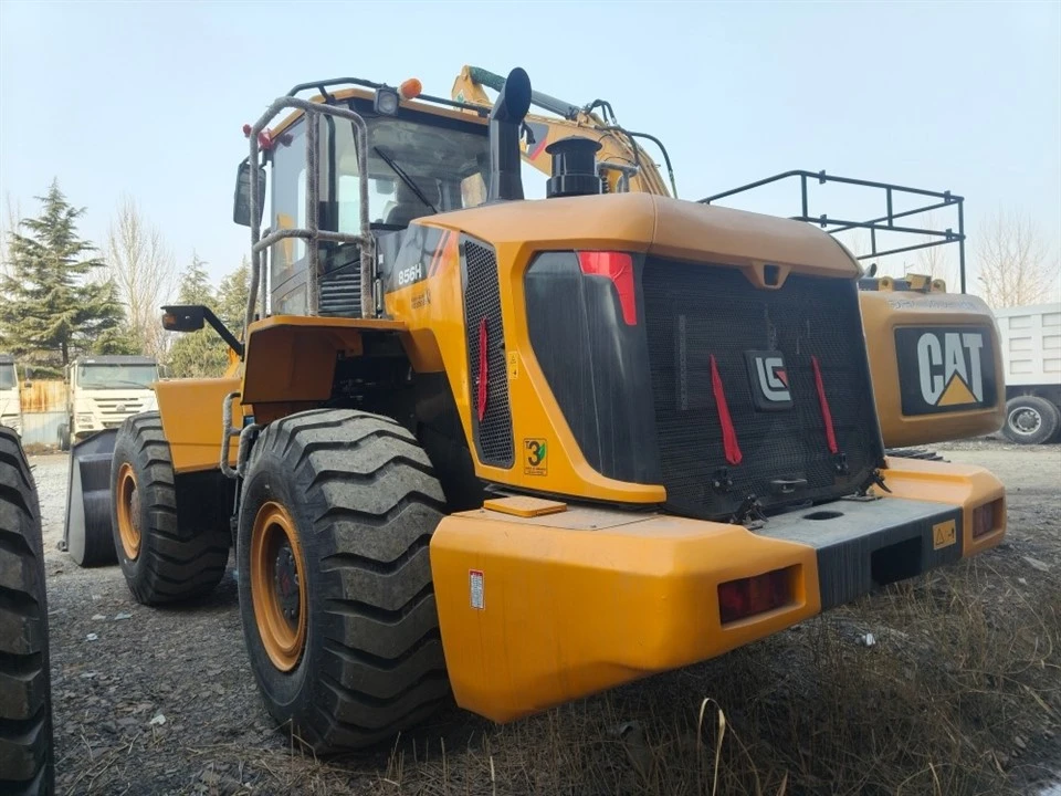 Heavy-Duty Wheel Loader price